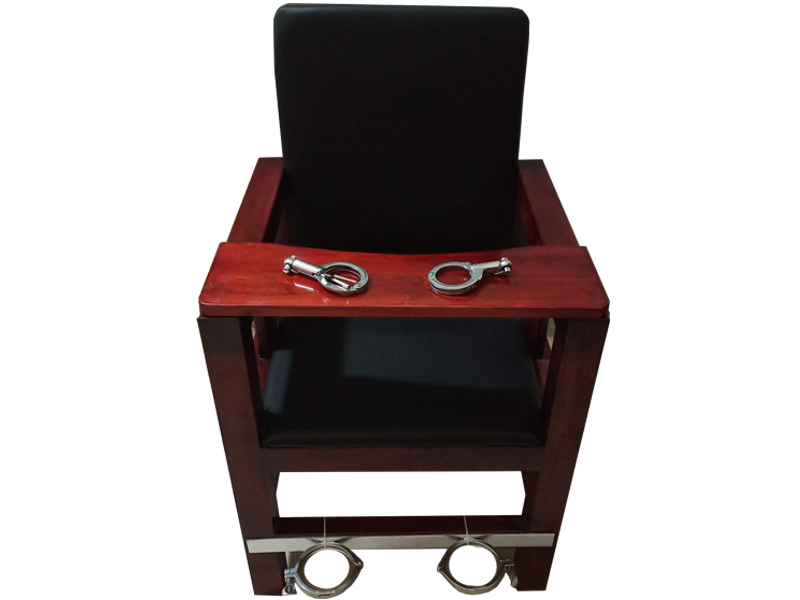 不锈钢犯人审讯椅讯问椅的优点和实用性表现在哪里？